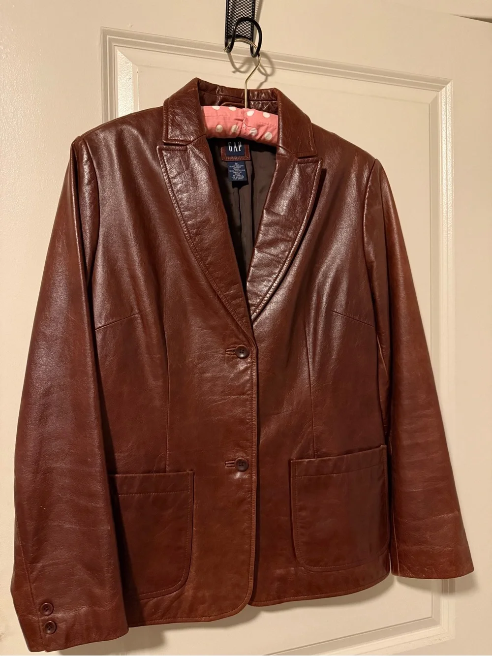 GAP leather sport